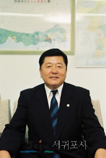 제4대 시의회의원 오충진