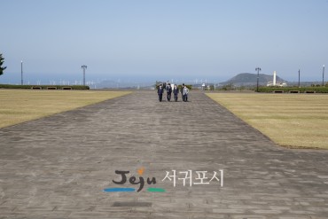 4.3공원 추모 헌화참배