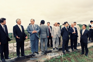 2002 ౸ ĺ ǻ 湮