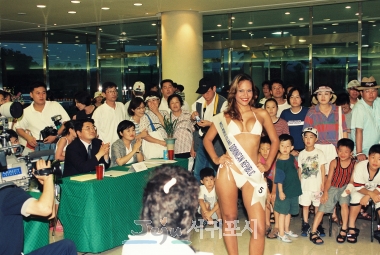 ̽̽(MISS WORLD ISLAND FESTIVAL) ߴȸ